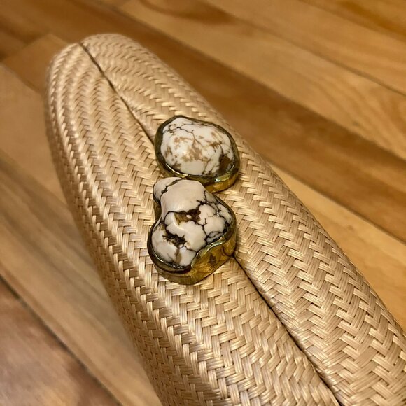 Kayu Jen clutch with gold strap - Picture 3 of 13